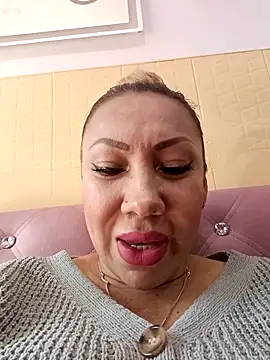 coral smitth online show from February 21, 2026, 7:27 pm