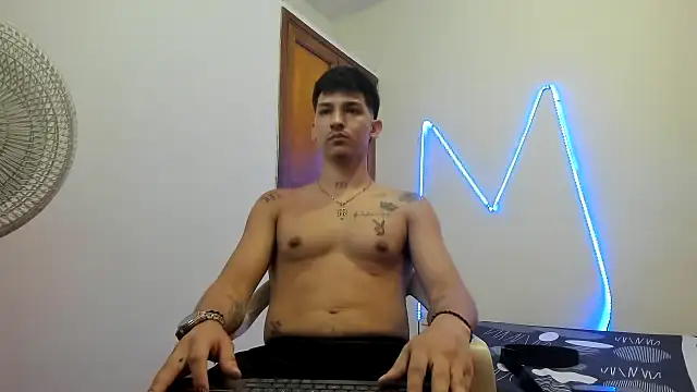 Snapshot of MasterSEX420 chatting on November 20, 2025, 2:51 pm MasterSEX420 online show from November 20, 2025, 2:51 pm