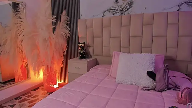 EmmaTorres  online show from March 13, 2026, 8:25 pm