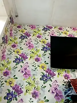 sweetbb15 online show from October 9, 2025, 6:47 am