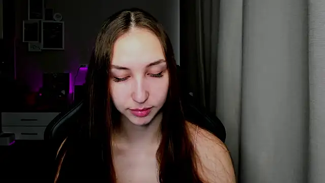 Snapshot of Sm0ly chatting on April 16, 2026, 2:12 am Sm0ly online show from April 16, 2026, 2:12 am