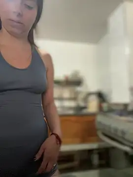 Snapshot of Cloew_Marz chatting on January 10, 2026, 4:35 pm Cloew Marz online show from January 10, 2026, 4:35 pm