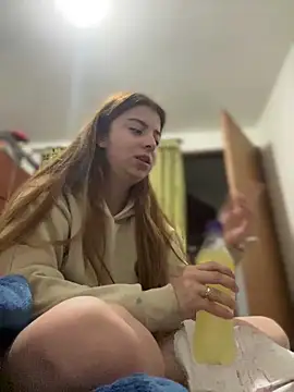 Snapshot of Cloew_Marz chatting on November 7, 2025, 12:26 am Cloew Marz online show from November 7, 2025, 12:26 am