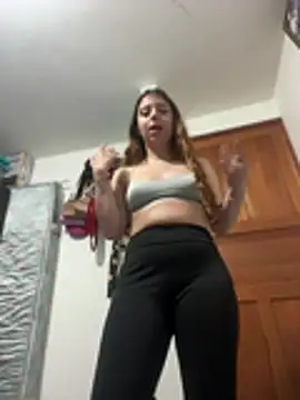 Snapshot of Cloew_Marz chatting on April 21, 2026, 1:42 am Cloew Marz online show from April 21, 2026, 1:42 am