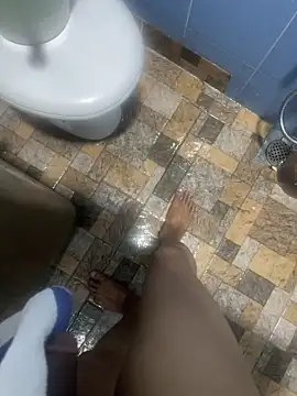 Snapshot of zeck80 chatting on December 13, 2025, 9:10 pm zeck80 online show from December 13, 2025, 9:10 pm