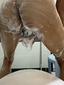 Snapshot of zeck80 chatting on December 22, 2024, 9:09 pm zeck80 online show from December 22, 2024, 9:09 pm