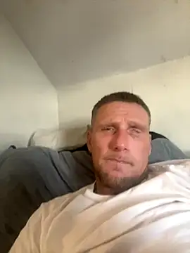 aaronmc311840 online show from October 15, 2025, 9:56 pm