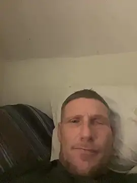 aaronmc311840 online show from October 19, 2025, 3:53 am