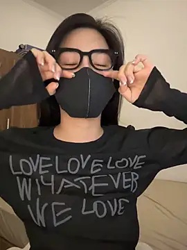 Snapshot of Lilisa_miu chatting on October 27, 2025, 3:46 pm Lilisa miu online show from October 27, 2025, 3:46 pm