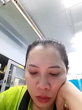 Snapshot of Benlla2802 chatting on December 6, 2024, 6:00 pm Benlla2802 online show from December 6, 2024, 6:00 pm