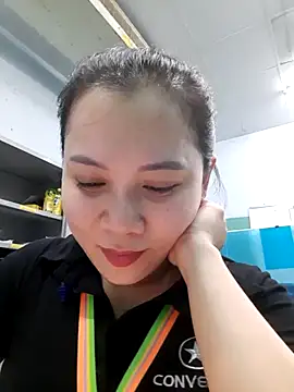 Snapshot of Benlla2802 chatting on December 14, 2024, 8:18 pm Benlla2802 online show from December 14, 2024, 8:18 pm