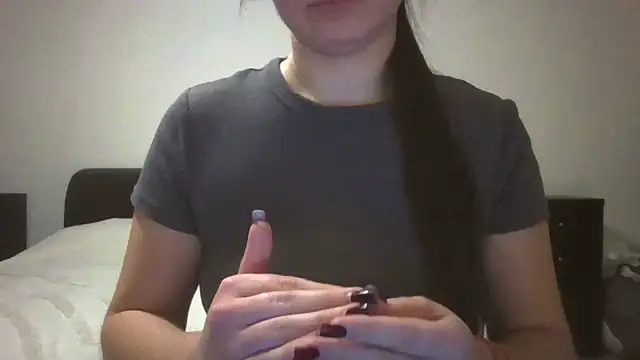 Snapshot of VanesaJewelz chatting on December 9, 2024, 8:12 pm VanesaJewelz online show from December 9, 2024, 8:12 pm