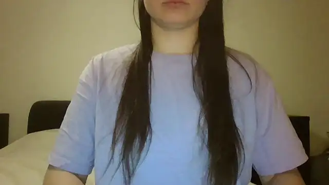 Snapshot of VanesaJewelz chatting on March 2, 2025, 5:41 pm VanesaJewelz online show from March 2, 2025, 5:41 pm