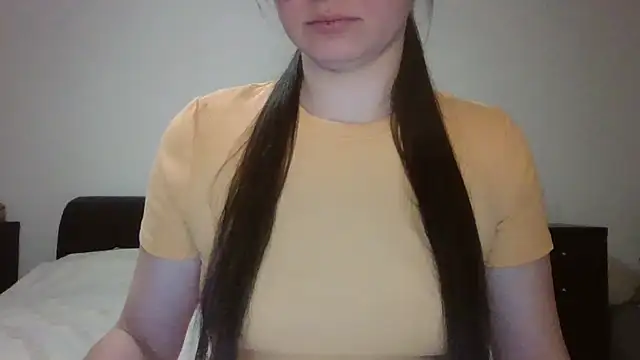 Snapshot of VanesaJewelz chatting on March 5, 2025, 5:50 pm VanesaJewelz online show from March 5, 2025, 5:50 pm