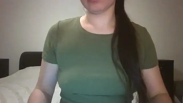 Snapshot of VanesaJewelz chatting on March 22, 2025, 6:58 pm VanesaJewelz online show from March 22, 2025, 6:58 pm