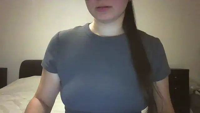 Snapshot of VanesaJewelz chatting on December 9, 2024, 4:47 pm VanesaJewelz online show from December 9, 2024, 4:47 pm