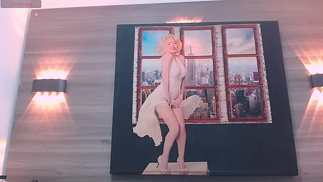 Snapshot of Cutie_Shy_ chatting on November 4, 2025, 12:09 pm Cutie Shy online show from November 4, 2025, 12:09 pm