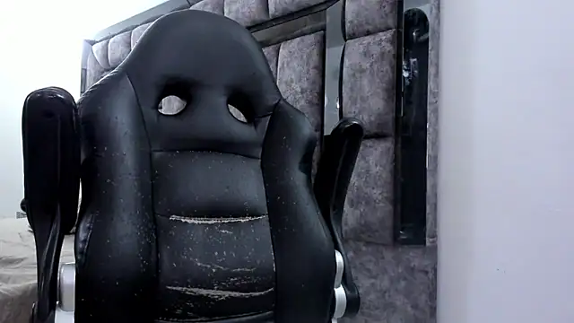 MalconStonne online show from October 23, 2025, 2:54 am