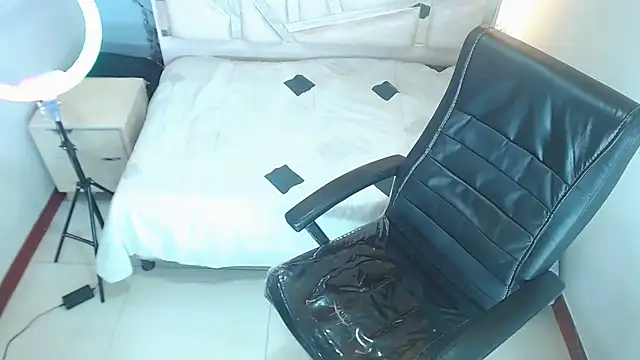 Snapshot of Salome_Milf202 chatting on November 10, 2025, 1:16 pm Salome Milf202 online show from November 10, 2025, 1:16 pm