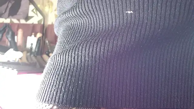 Kazsandraa online show from February 18, 2026, 5:05 am