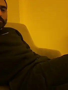 Snapshot of Soinanai chatting on October 28, 2025, 10:09 pm Soinanai online show from October 28, 2025, 10:09 pm