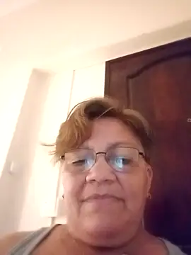 Snapshot of Madrastrahot69 chatting on October 29, 2025, 5:28 am Madrastrahot69 online show from October 29, 2025, 5:28 am