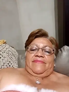 Snapshot of Madrastrahot69 chatting on December 2, 2025, 4:25 am Madrastrahot69 online show from December 2, 2025, 4:25 am