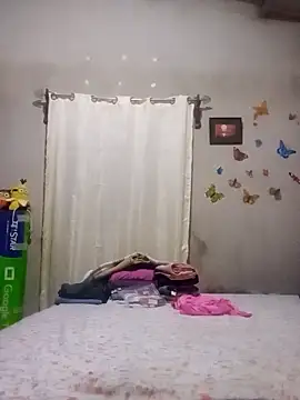 Snapshot of Madrastrahot69 chatting on September 20, 2025, 2:27 am Madrastrahot69 online show from September 20, 2025, 2:27 am