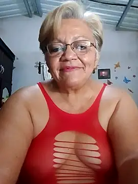 Snapshot of Madrastrahot69 chatting on September 25, 2025, 10:27 pm Madrastrahot69 online show from September 25, 2025, 10:27 pm