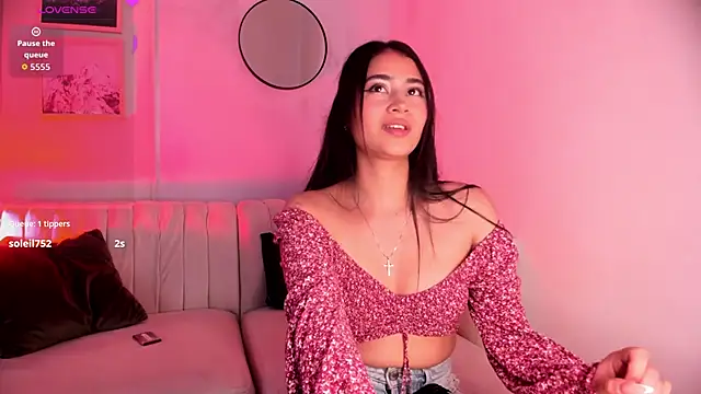 lara madisson online show from January 6, 2026, 5:33 am