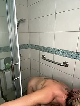 Snapshot of Lara_Bergmann chatting on January 8, 2025, 11:43 am Lara Bergmann online show from January 8, 2025, 11:43 am