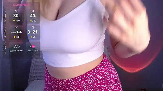 Snapshot of EmiliaDuchess chatting on May 31, 2026, 1:28 pm EmiliaDuchess online show from May 31, 2026, 1:28 pm