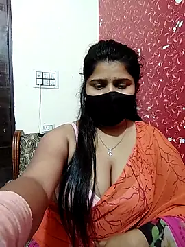 Snapshot of Hotty-simran chatting on March 15, 2025, 4:57 am Hotty-simran online show from March 15, 2025, 4:57 am