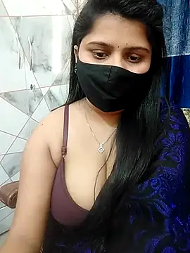 Snapshot of Hotty-simran chatting on February 25, 2025, 8:36 am Hotty-simran online show from February 25, 2025, 8:36 am