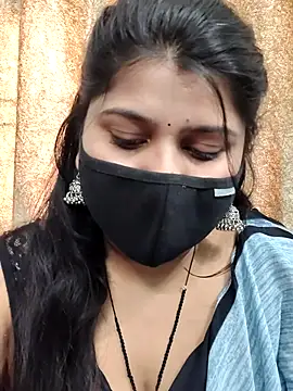 Hotty-simran online show from February 10, 2026, 4:44 am