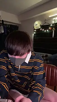 Snapshot of poketkuma chatting on November 12, 2025, 2:21 pm poketkuma online show from November 12, 2025, 2:21 pm