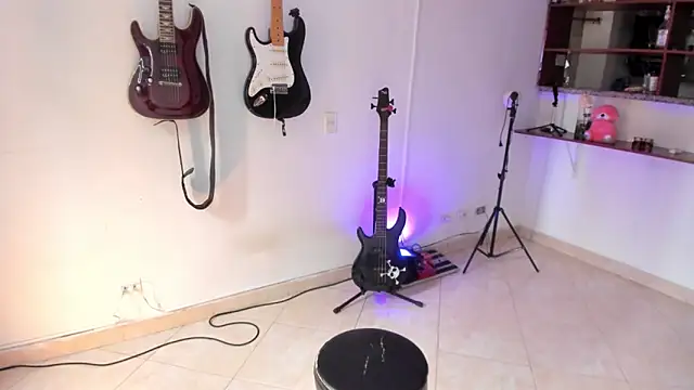 Snapshot of lilpervertgirl chatting on March 17, 2025, 6:00 pm lilpervertgirl online show from March 17, 2025, 6:00 pm