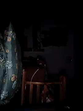 Snapshot of Srmotrs chatting on September 30, 2025, 8:59 pm Srmotrs online show from September 30, 2025, 8:59 pm