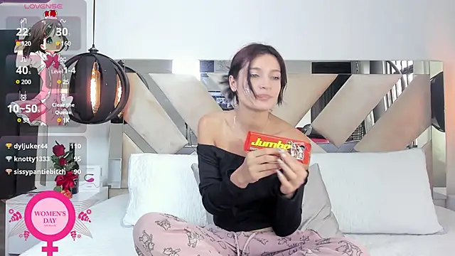 Snapshot of ValeryyGrace chatting on March 8, 2025, 7:53 pm ValeryyGrace online show from March 8, 2025, 7:53 pm