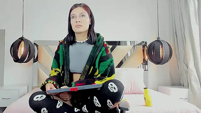 Snapshot of ValeryyGrace chatting on February 16, 2025, 3:48 pm ValeryyGrace online show from February 16, 2025, 3:48 pm