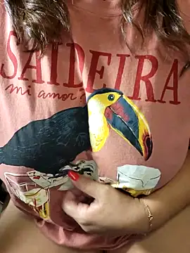 Snapshot of Pauletteph chatting on February 18, 2026, 12:41 am Pauletteph online show from February 18, 2026, 12:41 am