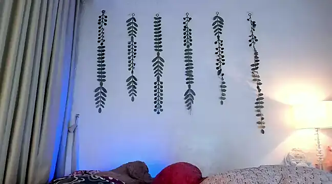 Snapshot of halseycox___ chatting on February 18, 2025, 7:10 am halseycox online show from February 18, 2025, 7:10 am