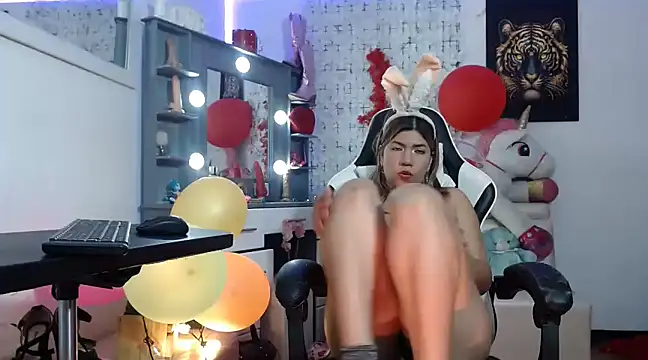 Snapshot of sexy_bunny_hot chatting on March 7, 2025, 2:23 pm sexy bunny hot online show from March 7, 2025, 2:23 pm