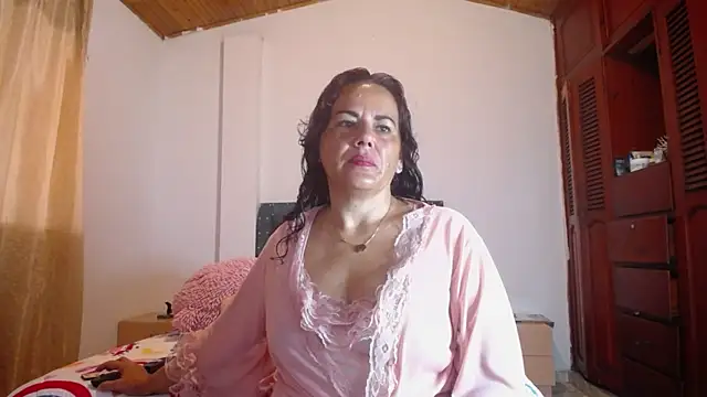 Snapshot of sofiamature01 chatting on November 17, 2025, 3:16 pm sofiamature01 online show from November 17, 2025, 3:16 pm