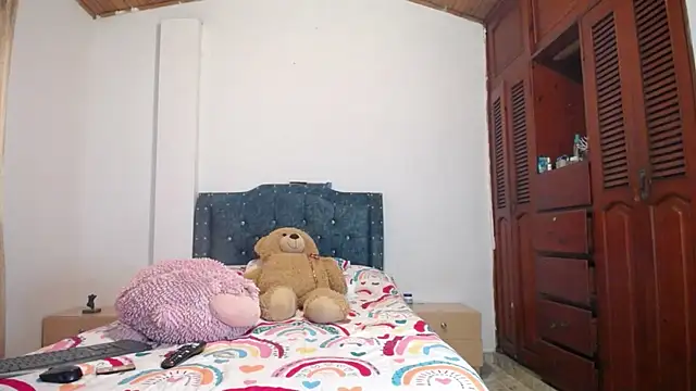 Snapshot of sofiamature01 chatting on November 19, 2025, 2:50 pm sofiamature01 online show from November 19, 2025, 2:50 pm