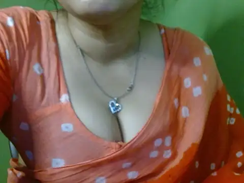 LOVERIAKOL online show from March 10, 2026, 6:56 pm