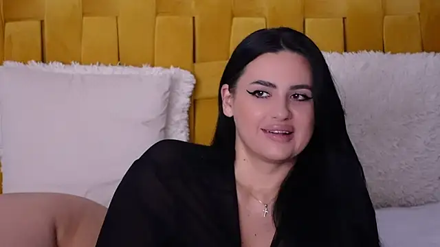 Snapshot of RanyaHermes chatting on July 2, 2026, 8:37 pm RanyaHermes online show from July 2, 2026, 8:37 pm