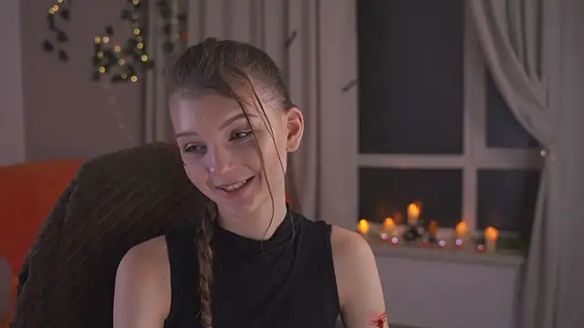 Snapshot of CindyGarrison chatting on October 29, 2025, 1:26 am CindyGarrison online show from October 29, 2025, 1:26 am