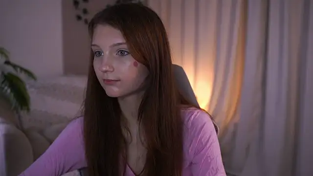 Snapshot of CindyGarrison chatting on November 9, 2025, 10:14 pm CindyGarrison online show from November 9, 2025, 10:14 pm