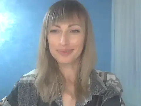 EffectMaya online show from September 25, 2025, 7:20 pm